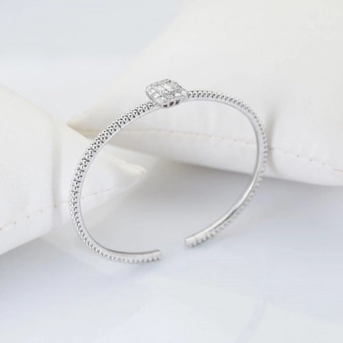 0.83 Karat Baget Pırlanta Kelepçe Bileklik